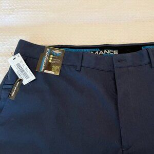 NWT Mens 40x32 Roundtree & Yorke Performance Pants Flat Front Navy Blue